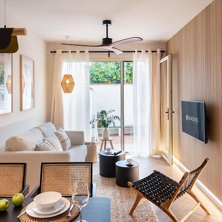 Magno Apartments Robles With Jacuzzi And Private Parking Севилья Экстерьер фото